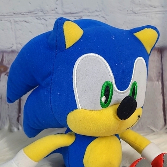 Sega Sonic the Hedgehog Collectible 12 Inch Plush Stuffed Animal Toy - Picture 8 of 12